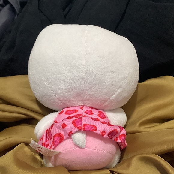 TY Rare Sanrio Hello Kitty Heart Plushie - Picture 4 of 4